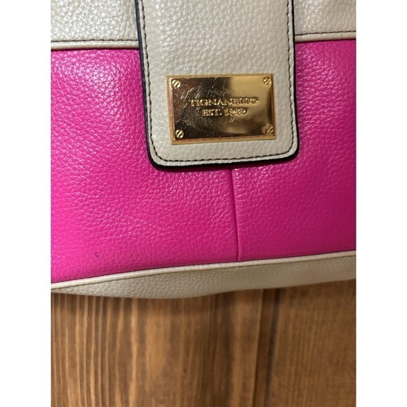 Tignanello pink and beige crossbody leather purse with plenty of storage pockets - Picture 3 of 10